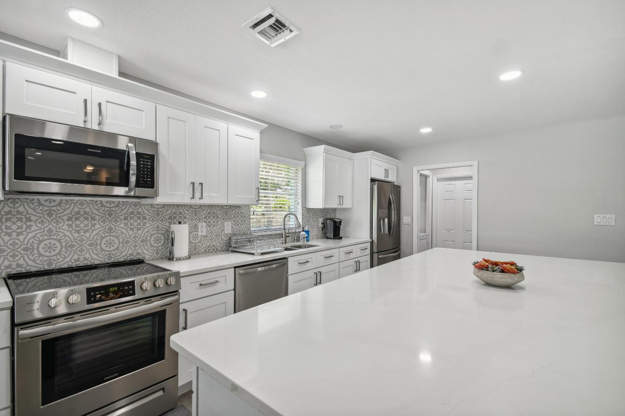 Lake House Westchase Area. Heated Pool Waterfront! Tampa Exterior foto
