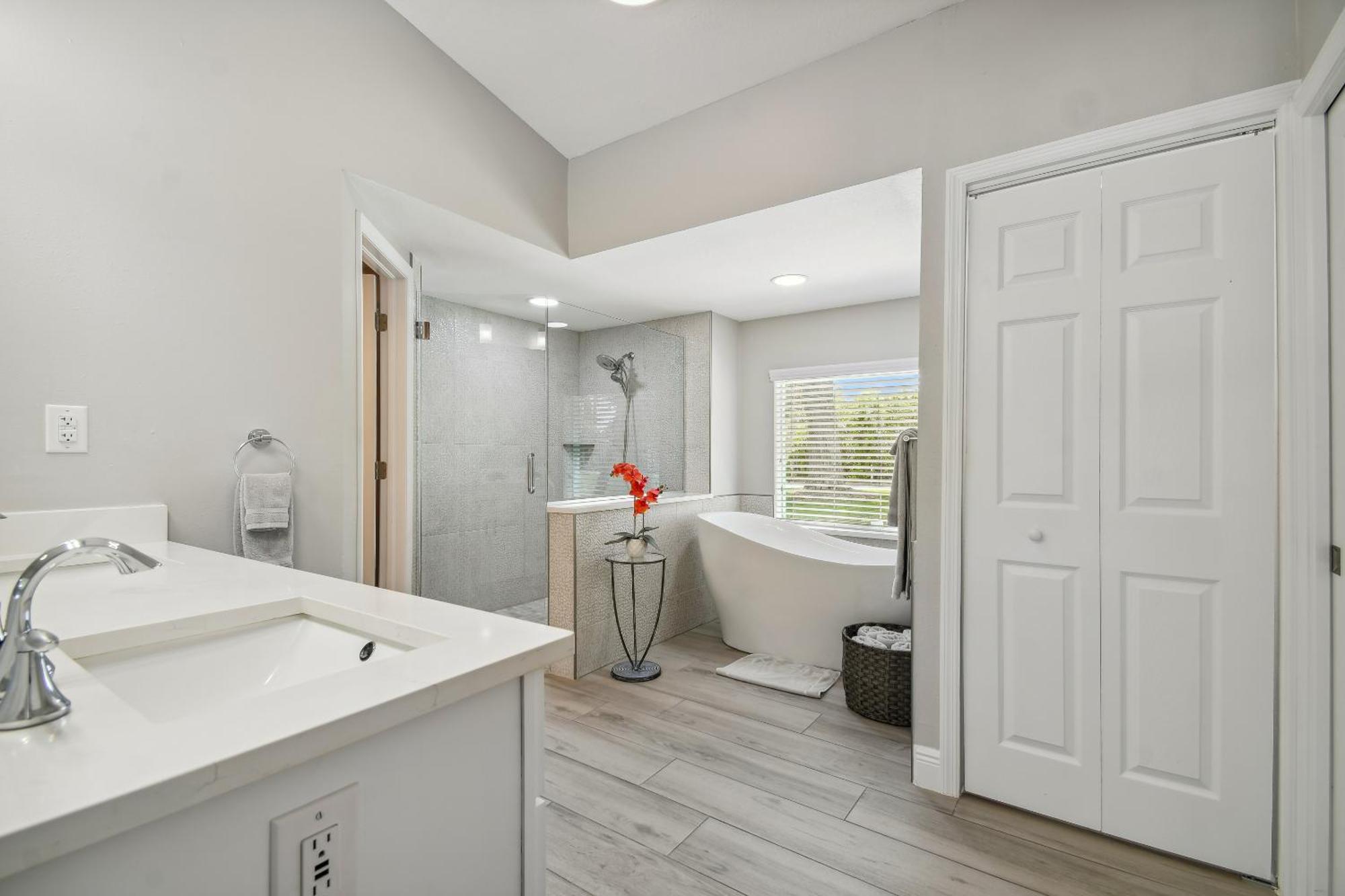 Lake House Westchase Area. Heated Pool Waterfront! Tampa Exterior foto